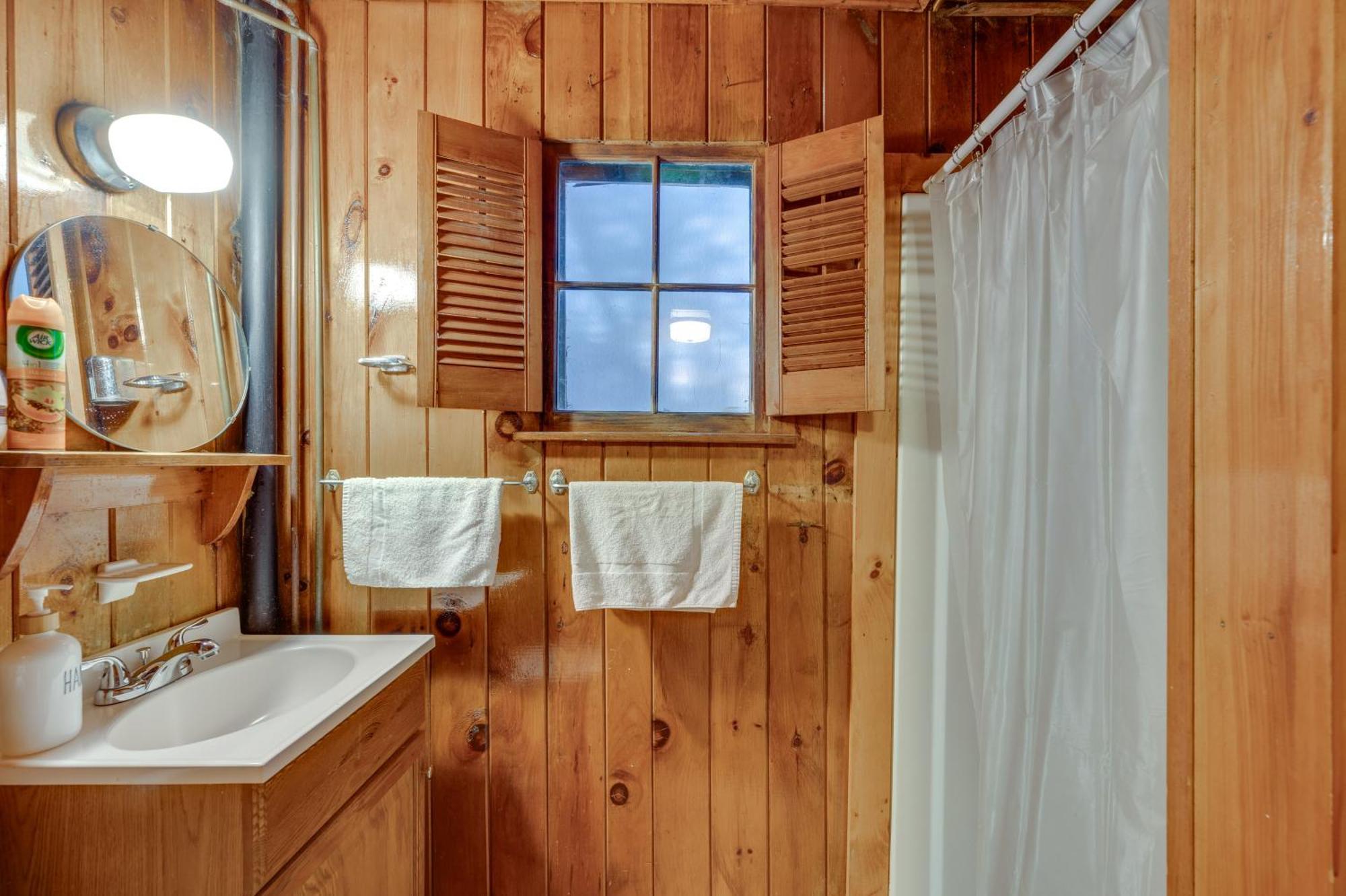 Cozy Laconia Studio With Pool Access - 2 Mi To Lake! Apartment Ngoại thất bức ảnh